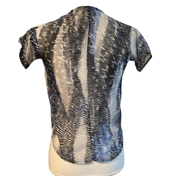 LuLaRoe Bianka Kimono Girl Size 1 US 2T-4 Open Cardigan Shrug Multicolor Striped - Picture 3 of 8